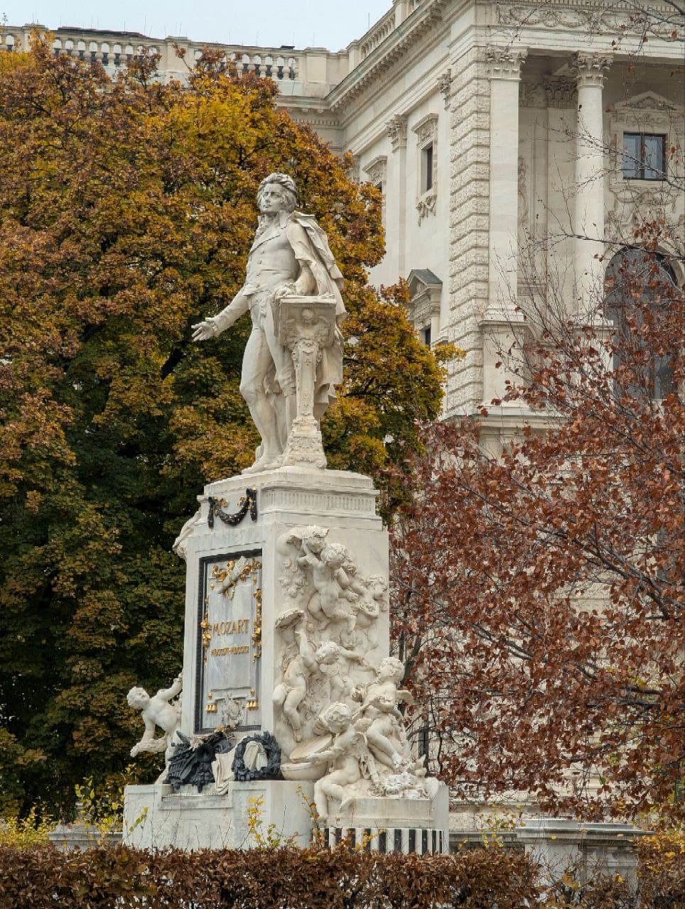 Статуя Моцарта